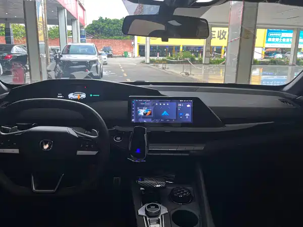 Changan UNI-V 2022