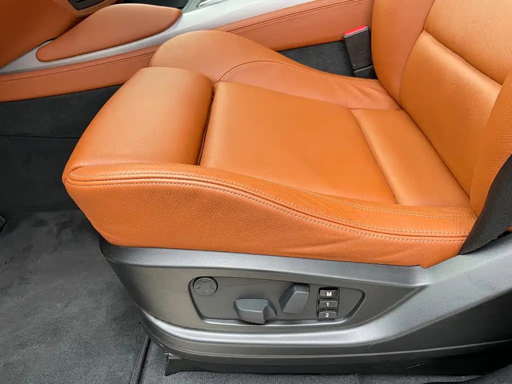 BMW X6 M 2013 — фото 13