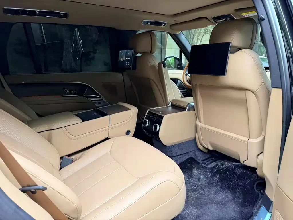 Land Rover Range Rover 2025 — фото 10