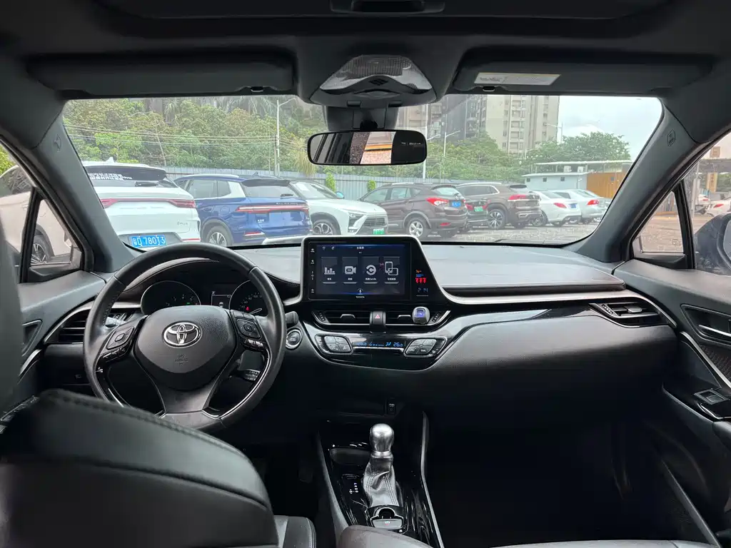 Toyota IZOA 2019 — фото 15