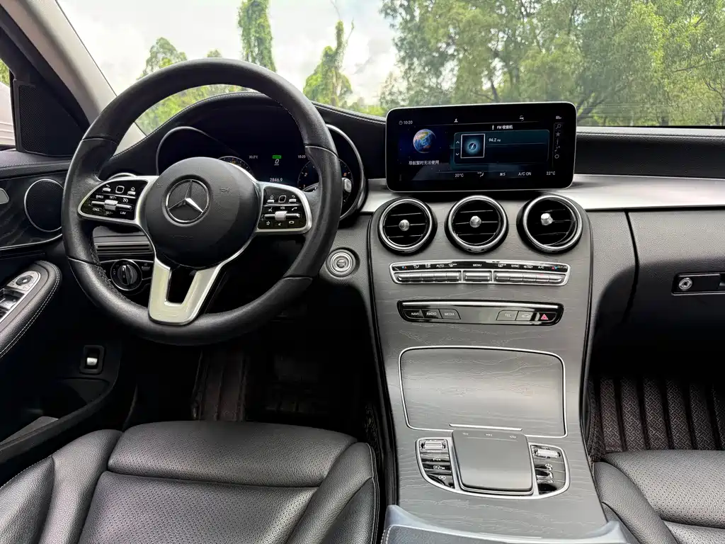 Mercedes-Benz C-Class 2019 — фото 9