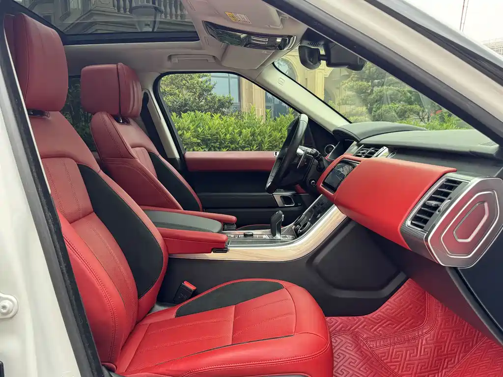 Land Rover Sport 2020 — фото 10