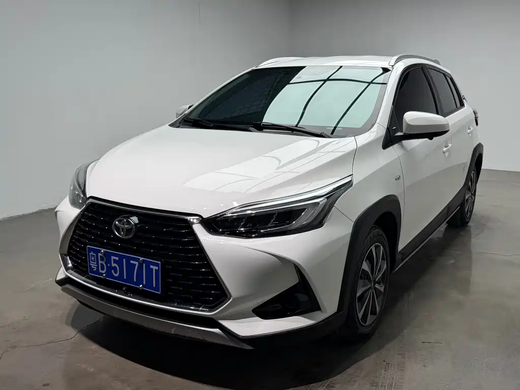 Toyota Yaris L 2022