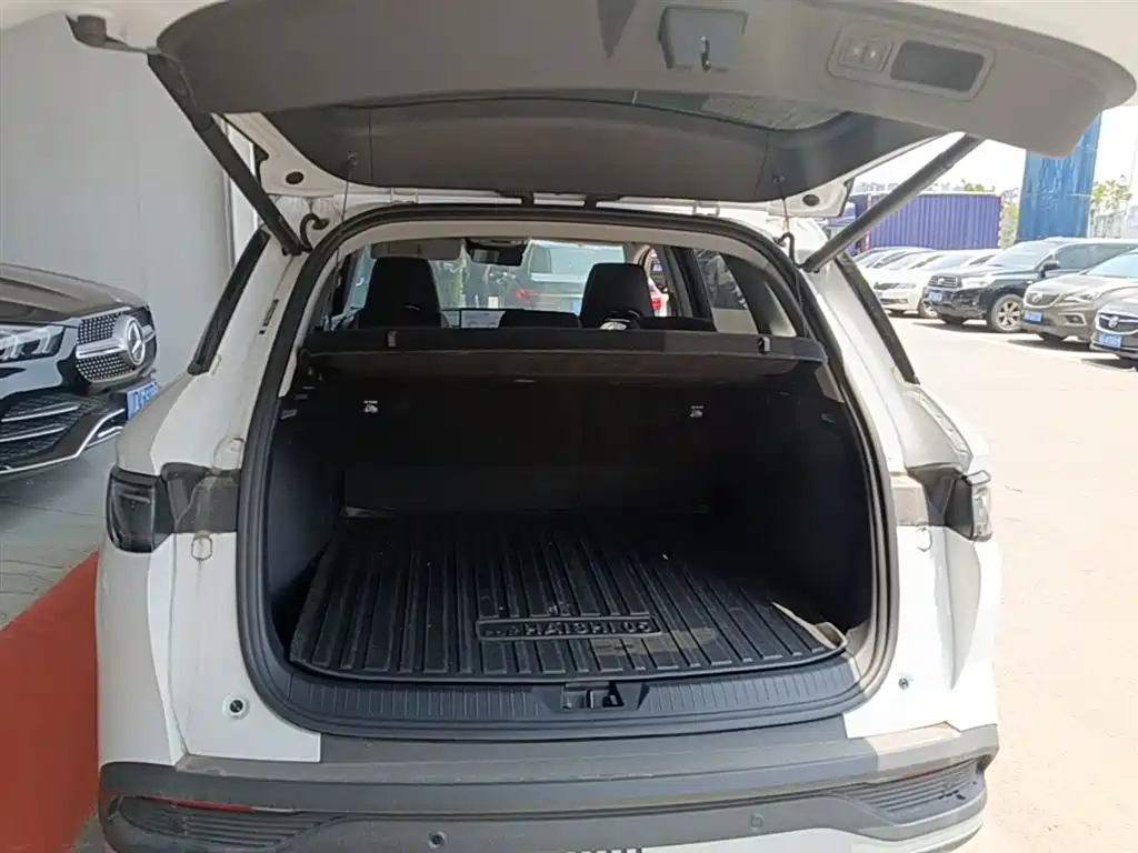 BYD Seal 05 DM-i 2024 — фото 19