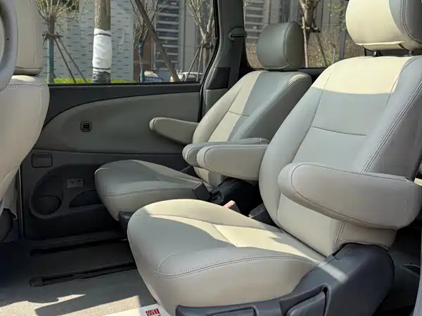 Toyota Previa 2004