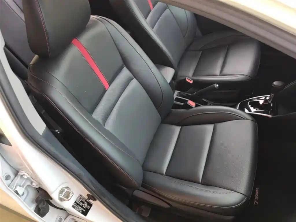 Toyota Yaris L 2020 — фото 25