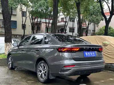 Geely Emgrand 2025