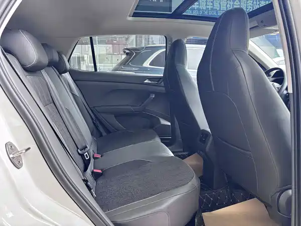 Volkswagen T-Cross 2021