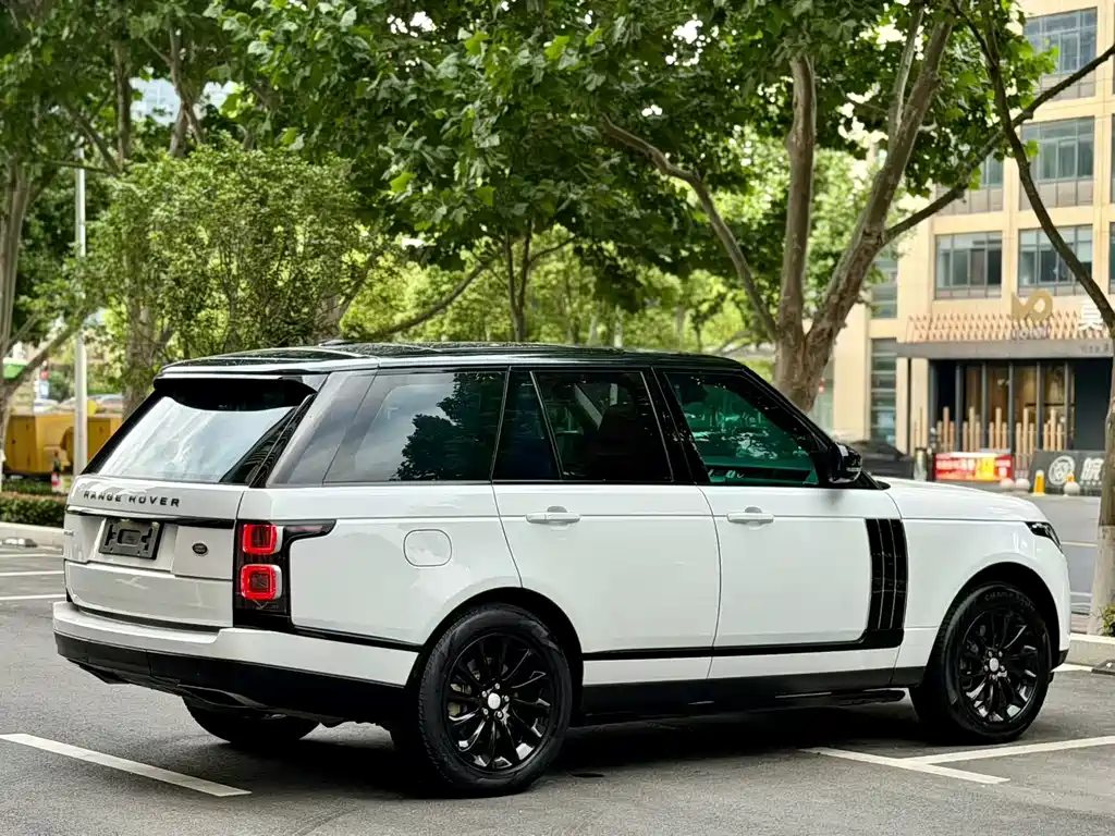 Land Rover Range Rover 2015 — фото 9