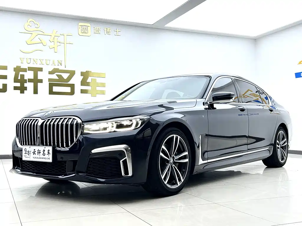 BMW 7 Series 2022 — фото 1