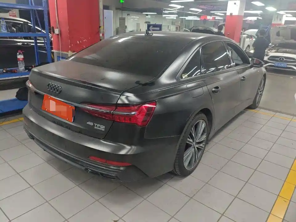 Audi A6L 2021