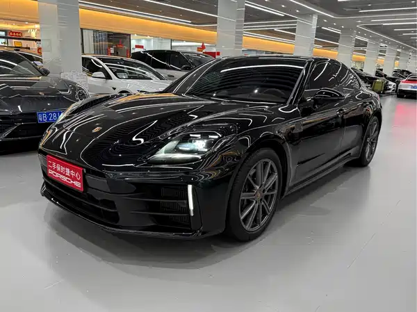 Porsche Panamera 2024