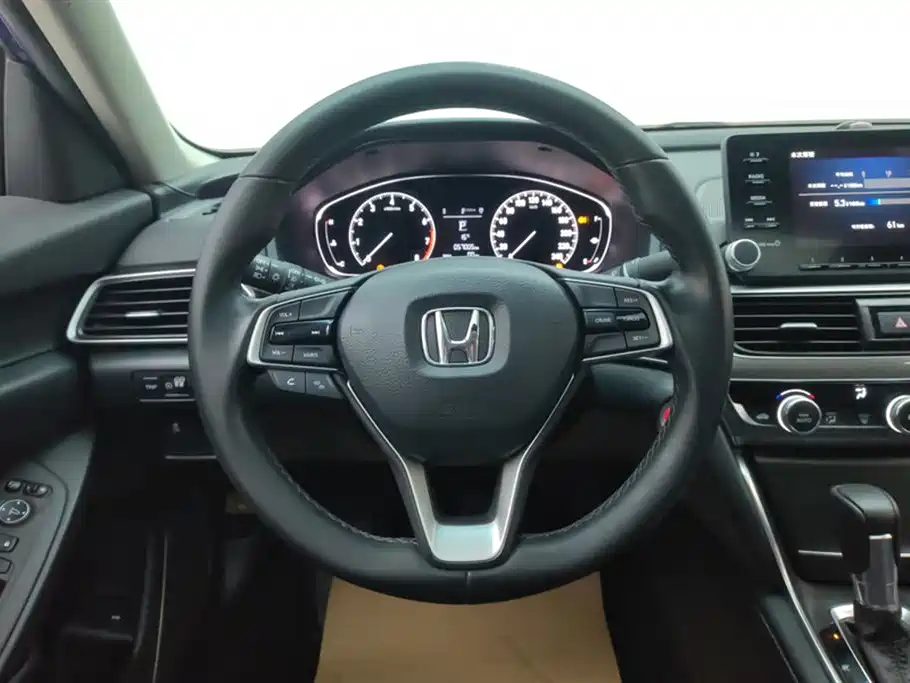 Honda Accord 2019 — фото 15