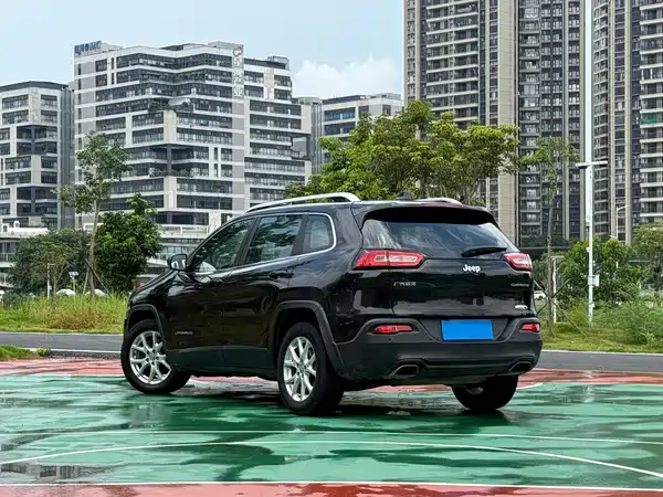 Jeep Cherokee 2016