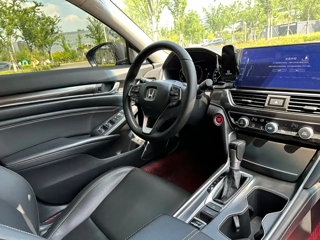 Honda Accord 2023 — фото 14