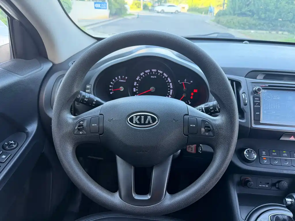 Kia Sportage 2014 — фото 10
