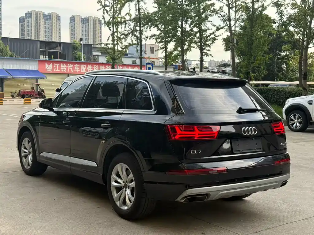 Audi Q7 2016 — фото 13