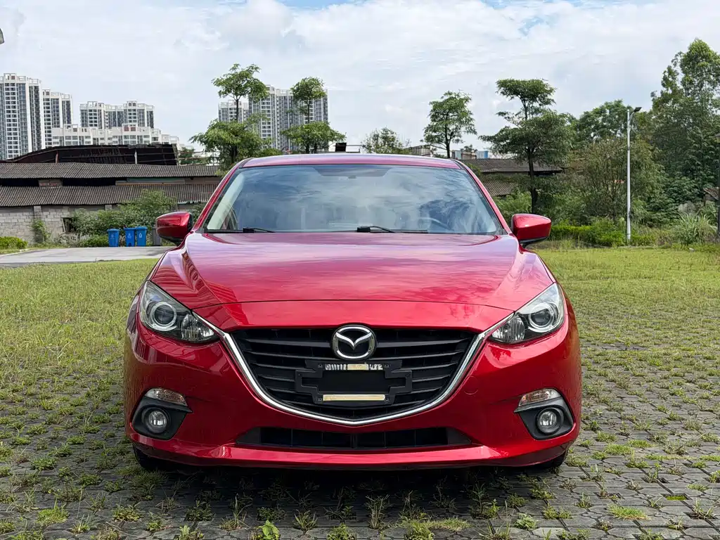 Mazda 3 Axela 2016