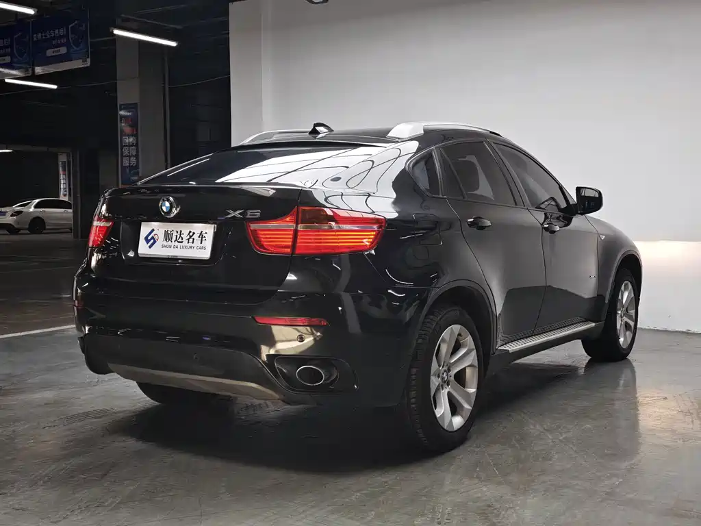 BMW X6 2012 — фото 12