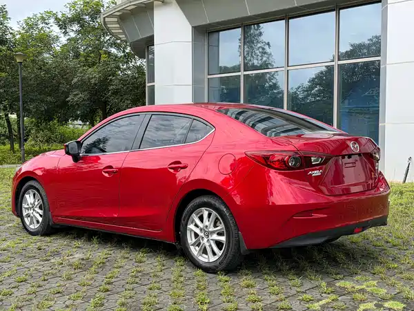 Mazda 3 Axela 2016