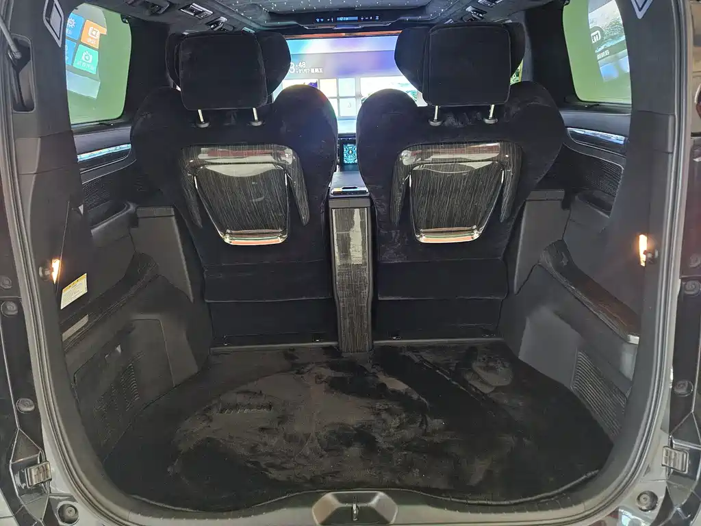 Toyota Alphard 2019 — фото 18