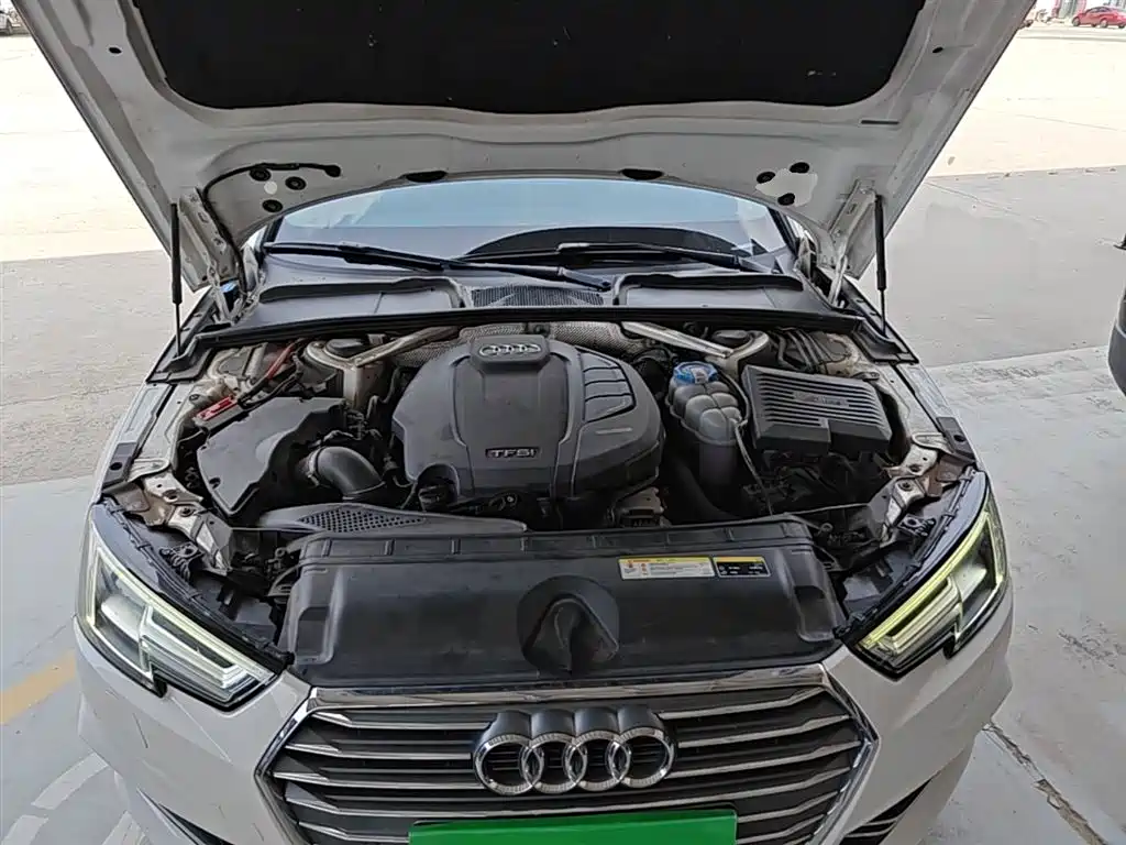 Audi A4L 2018 — фото 20
