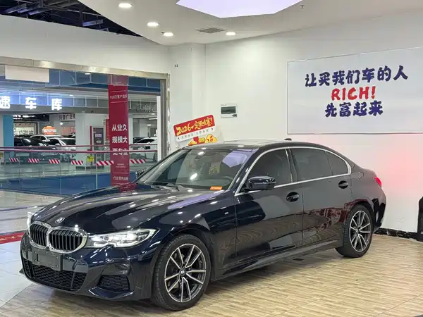 BMW 3 Series 2022