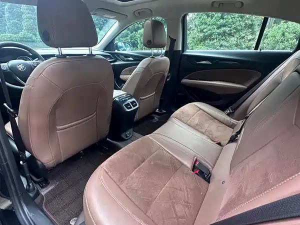 Buick Regal 2020