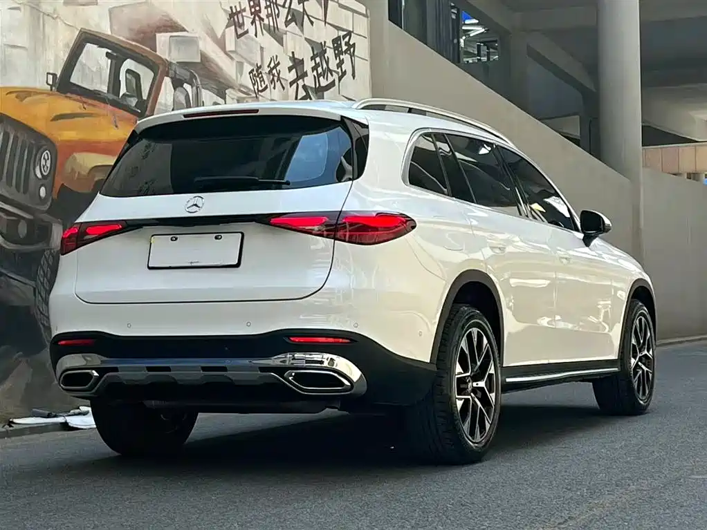 Mercedes-Benz GLC 2023