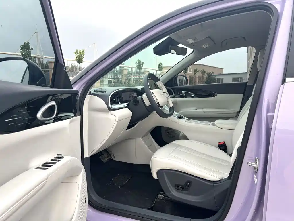 Geely Galaxy Starwish 2025 — фото 4