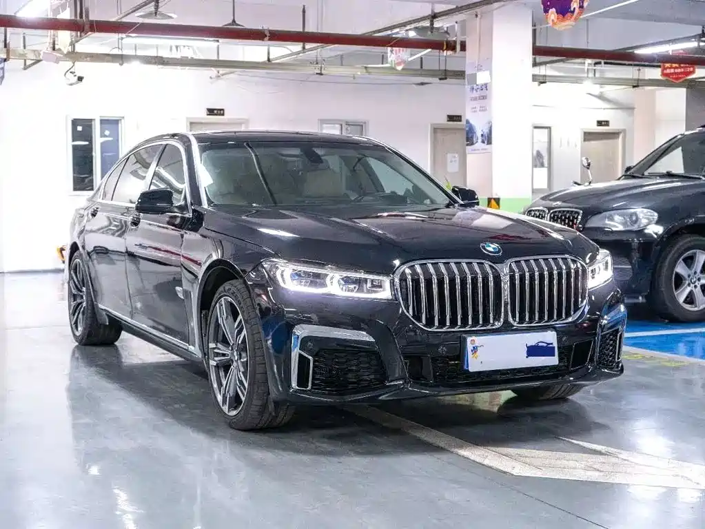 BMW 7 Series 2012 — фото 3