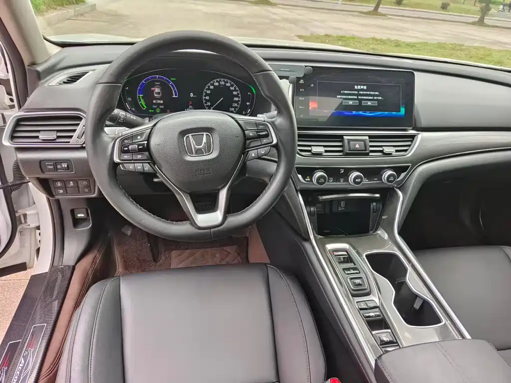 Honda Accord 2022 — фото 19