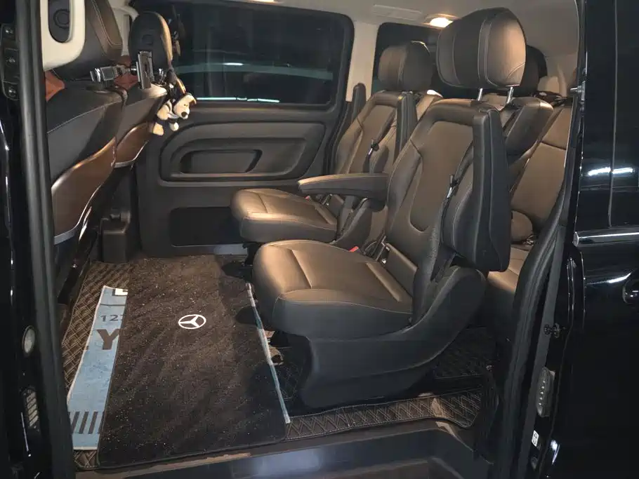 Mercedes-Benz Vito 2023 — фото 11