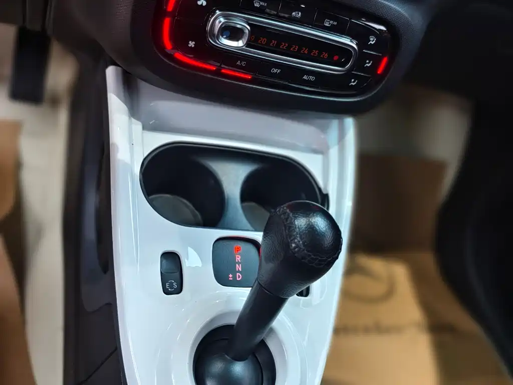 smart Forfour 2017 — фото 12
