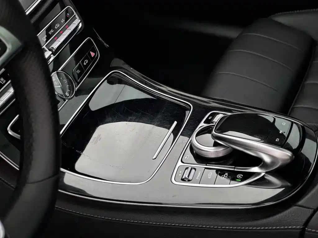 Mercedes-Benz E-Class 2017 — фото 11