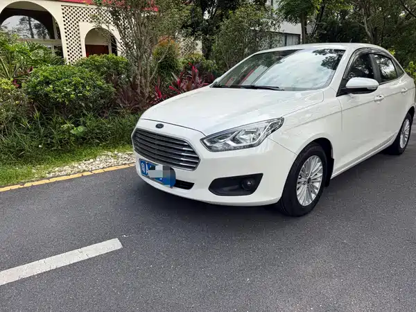 Ford Escort 2018