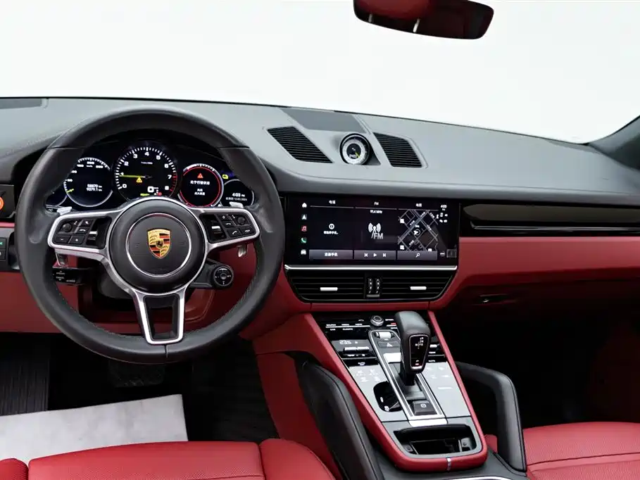 Porsche Cayenne Hybrid 2022 — фото 11
