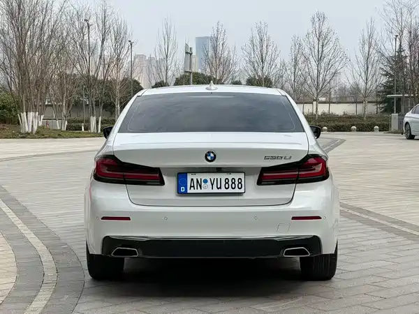 BMW 5 Series 2021