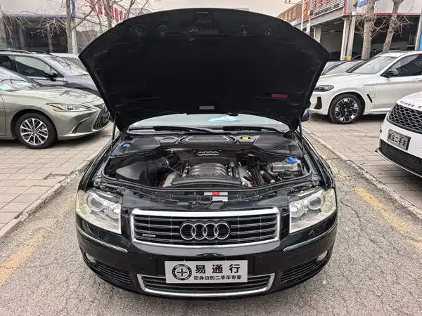 Audi A8 2004