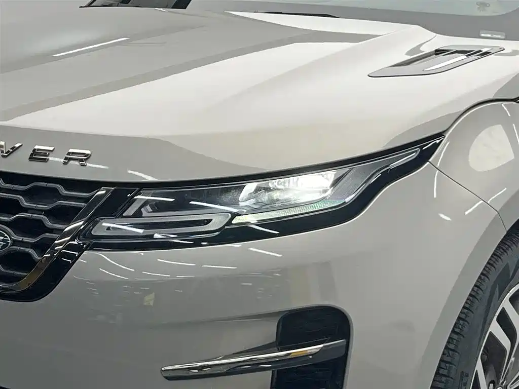 Land Rover Evoque 2022 — фото 9
