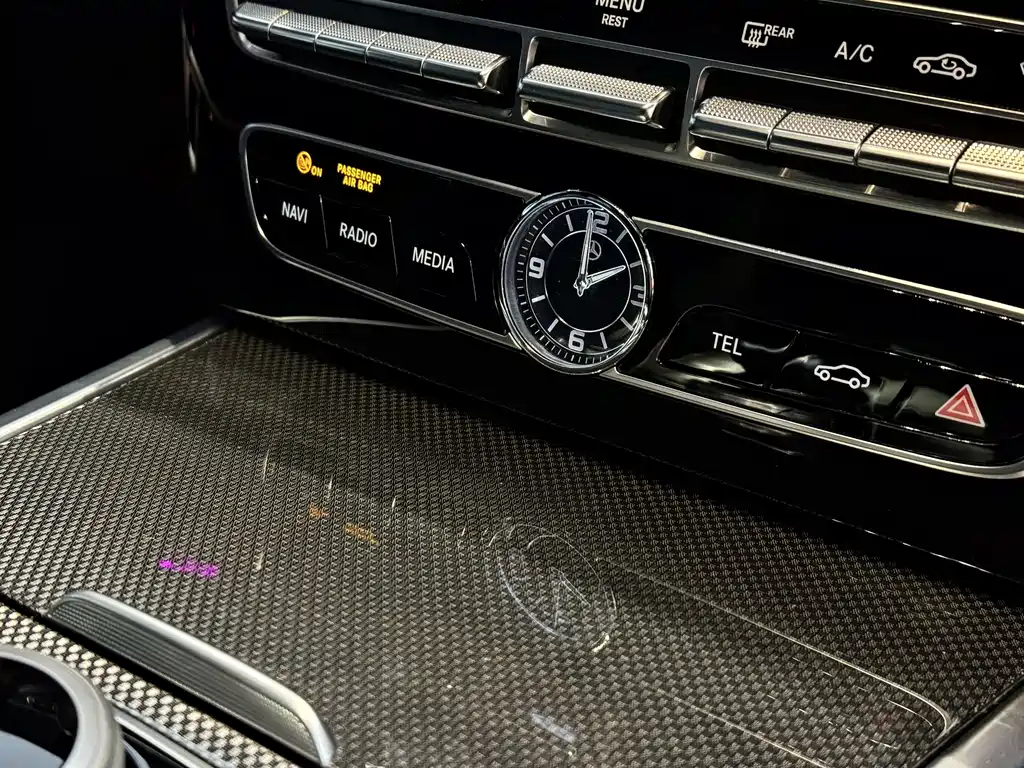 Mercedes-Benz G-Class 2023 — фото 16