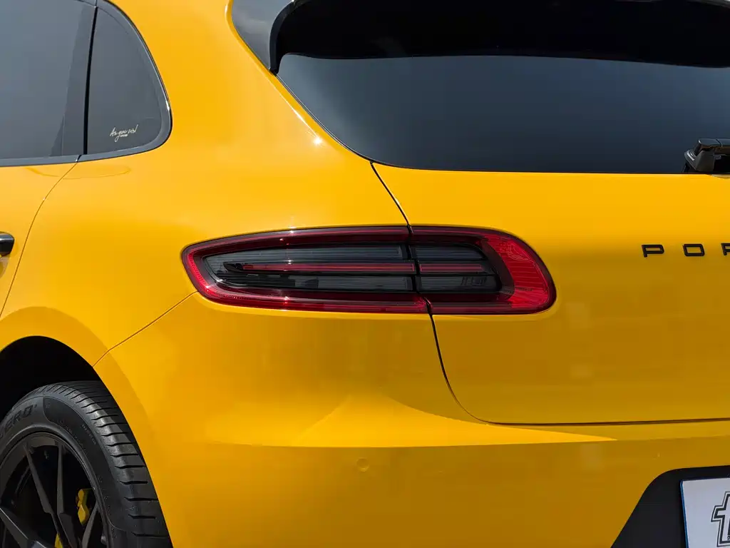 Porsche Macan 2015 — фото 29
