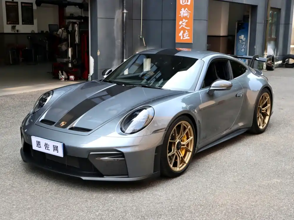 Porsche 911 2025