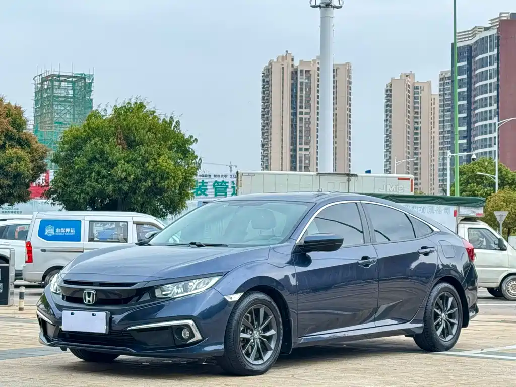 Honda Civic 2020 — фото 20