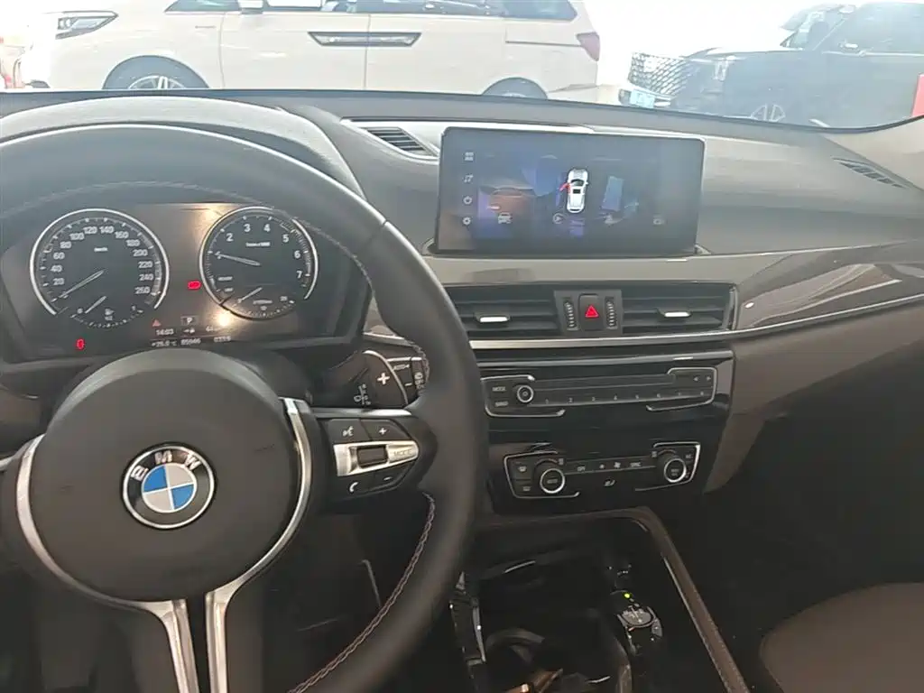 BMW X1 2018 — фото 10