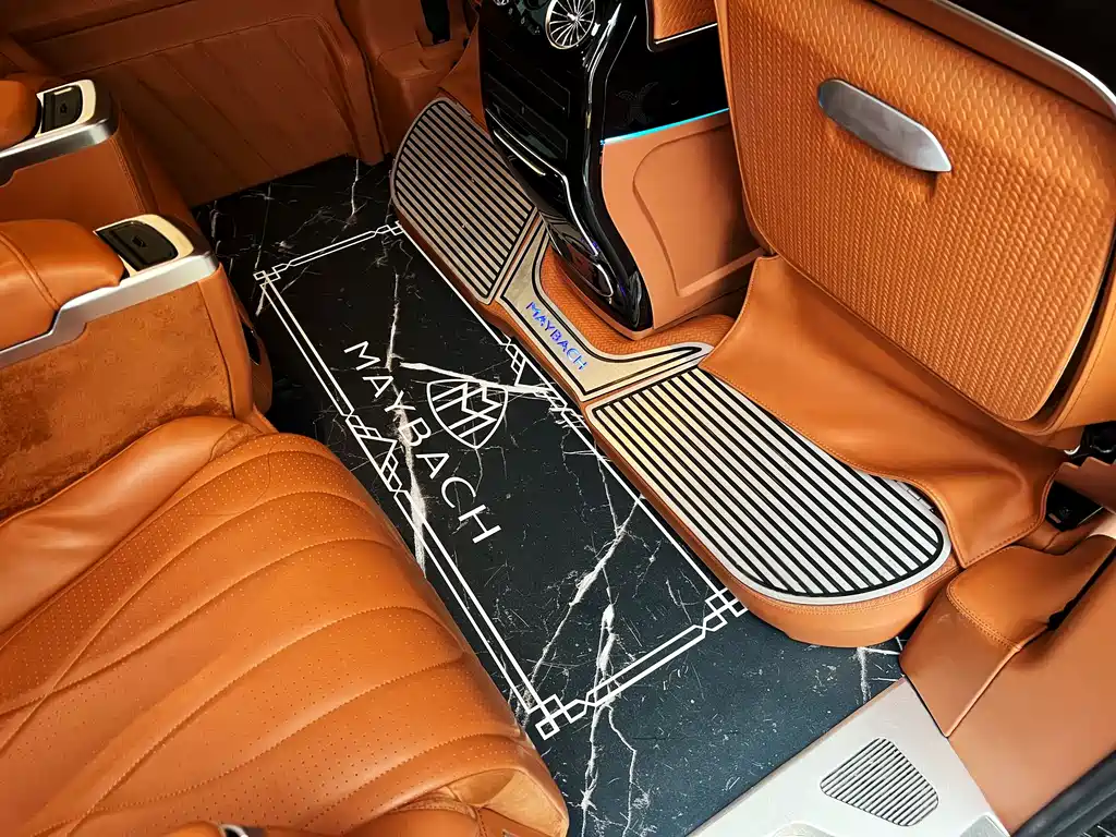 Mercedes-Benz Vito 2023 — фото 13