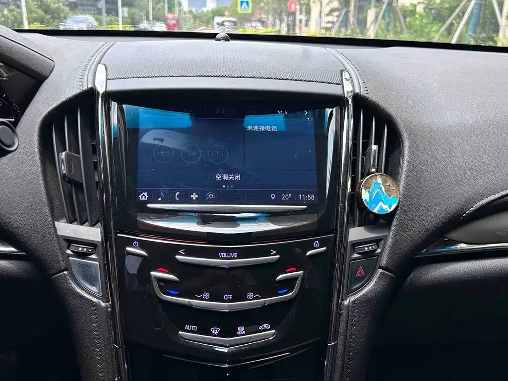 Cadillac ATS-L 2019 — фото 15