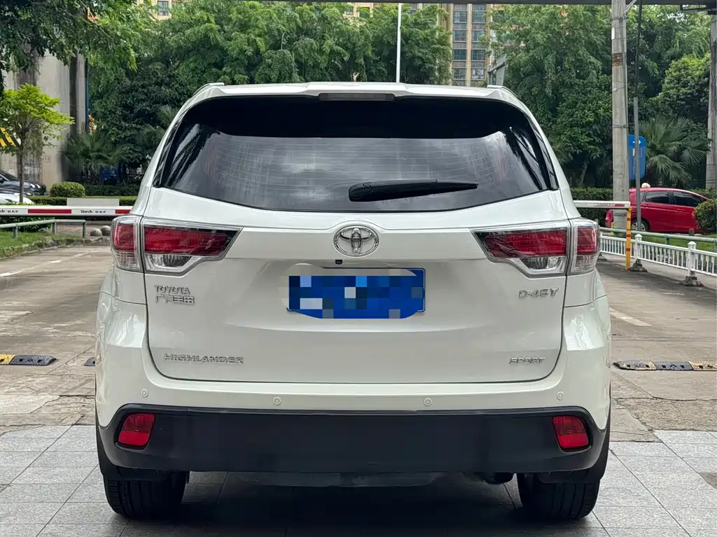 Toyota Highlander 2015 — фото 8