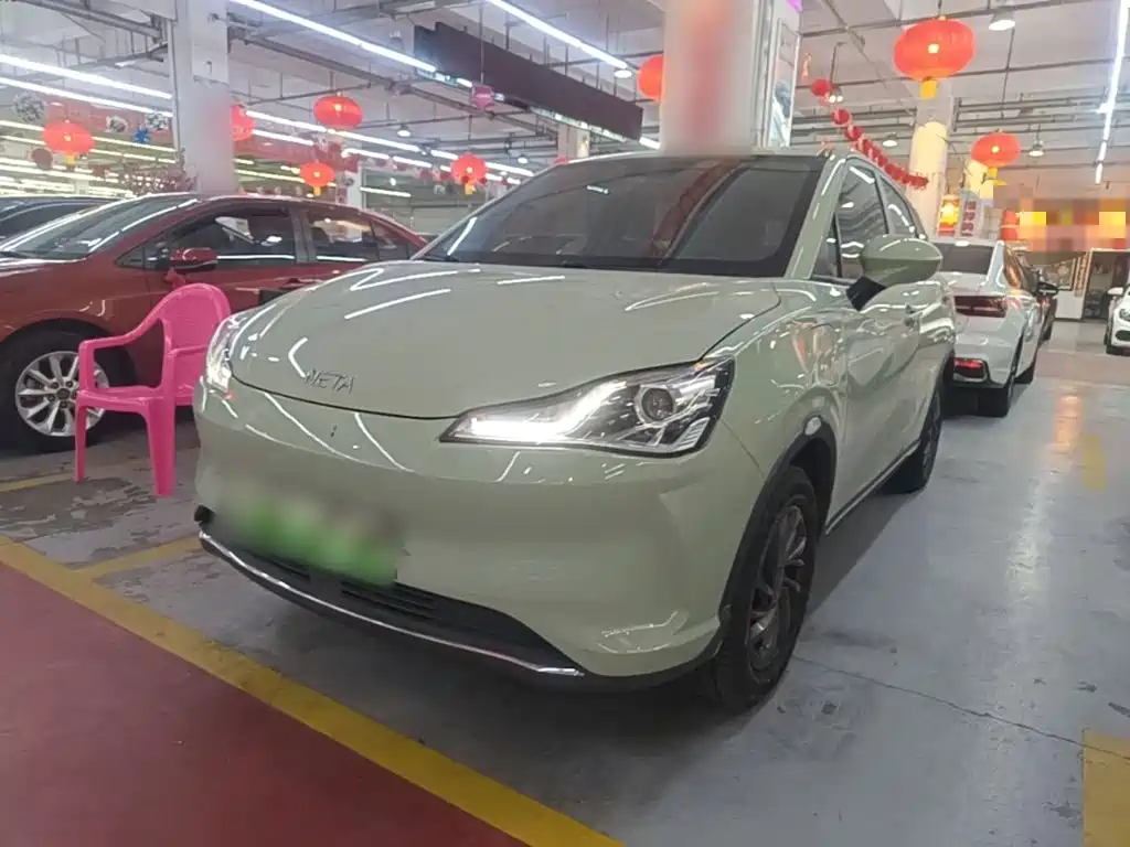 Neta V 2022