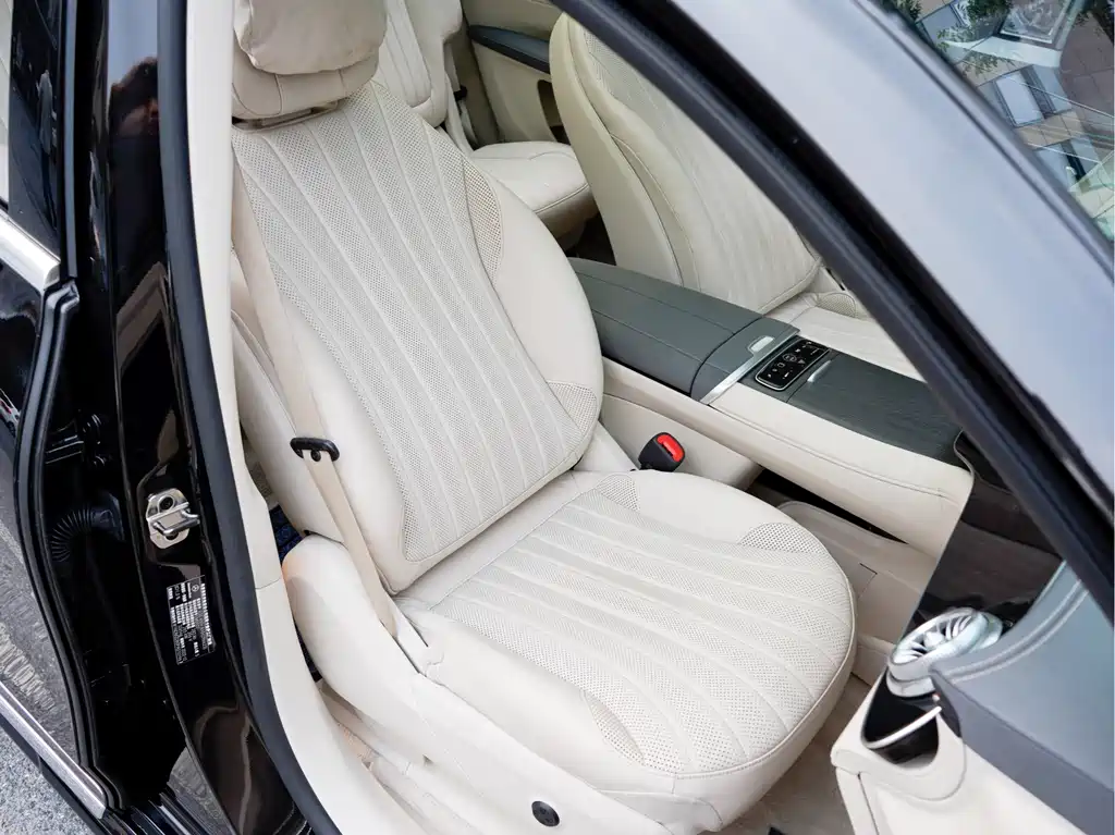 Mercedes-Benz EQS SUV 2024 — фото 14